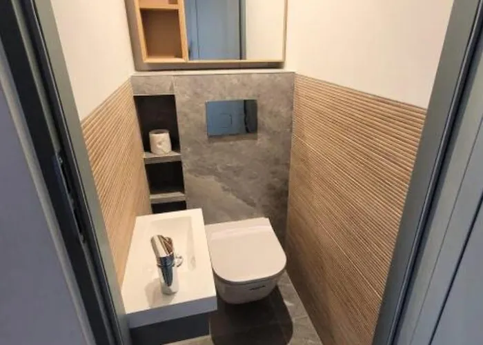 Apartament 8 Pietro גדינייה